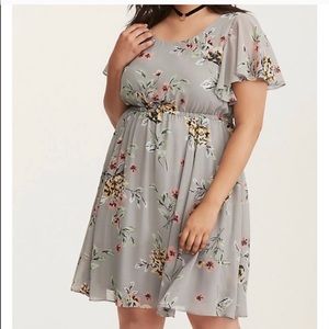 Gray flowering dress
